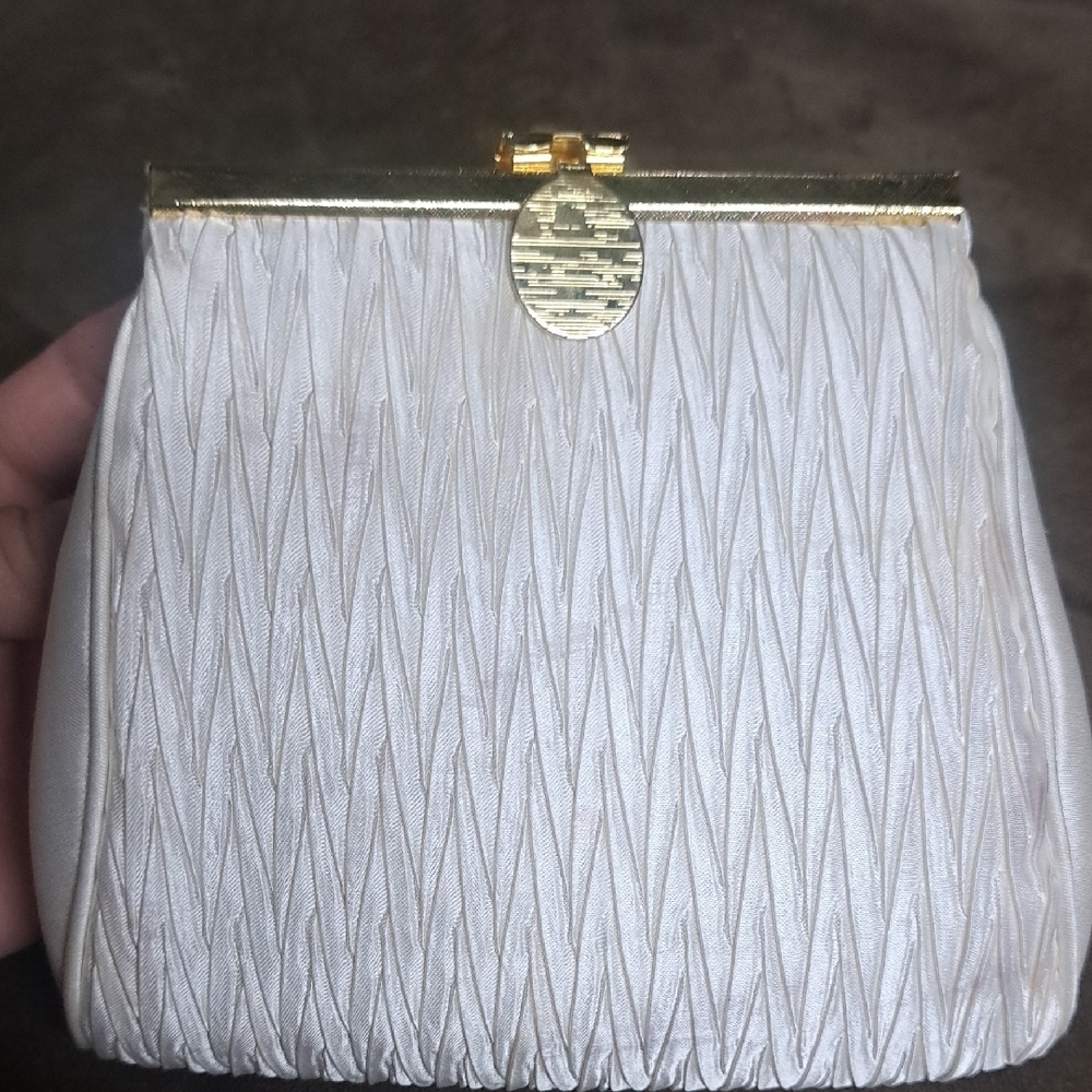 La Regale Cream and Gold Quilted Clutch